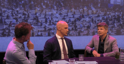 Demonstreren onder druk